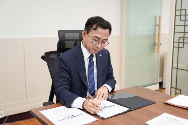 서영학 여수시장, 취임 1호 결재 '시민 소통폰 운영'과 '48시간 현장 점검'으로 시민주권 행정 본격화