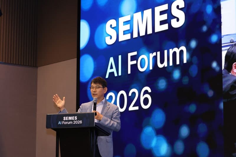 심상필 세메스 대표 "AI로 반도체 장비 개발 혁신"…'세메스 AI 포럼' 첫 개최