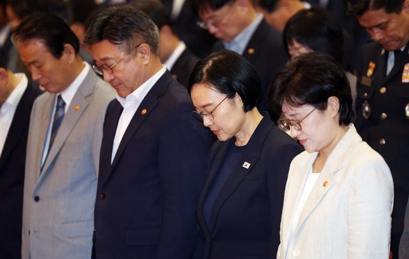 한성숙 총리 "AI 가장 잘 활용하는 정부 만들겠다"…연말까지 전부처 AI 도입