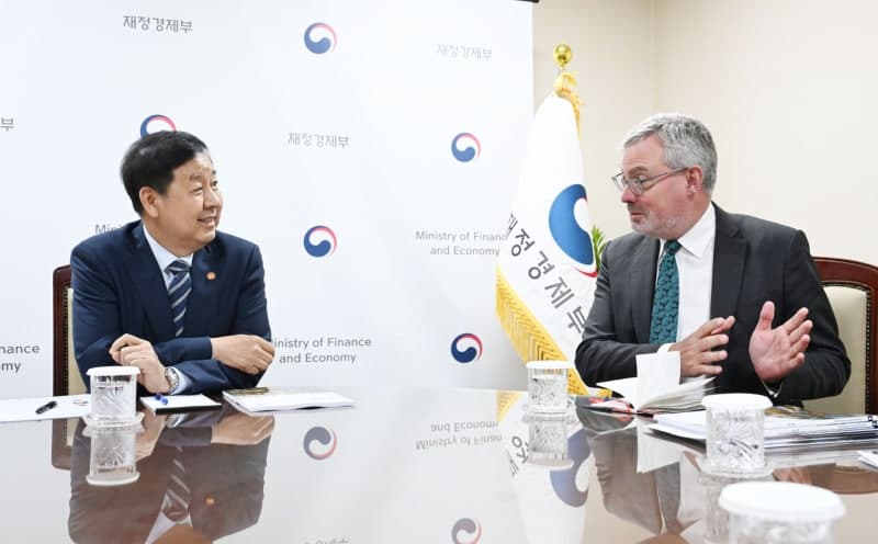 OECD "韓 부동산 과세, 거래세 낮추고 보유세 올려야"