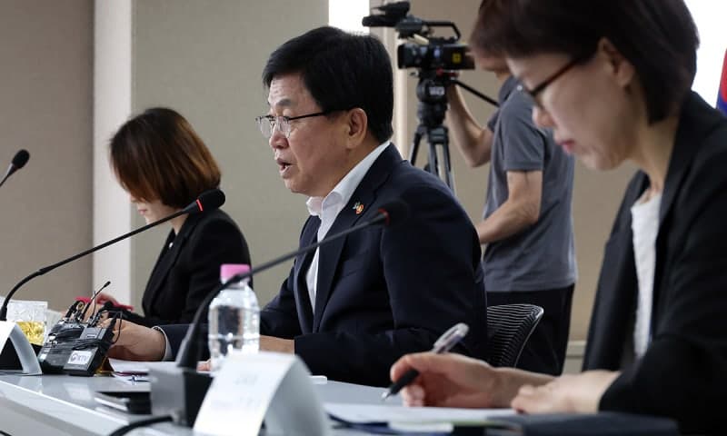 교육부, 삼성·SK와 서울대 손잡고 지방 국립대에 반도체 계약학과 신설 추진