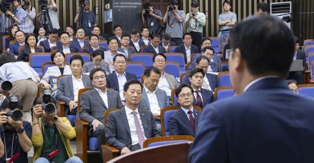 국힘 "민주당 일방적 원 구성에 협조 못해…더 강한 투쟁" 예고, 민주 "7월 임시국회 소집…민생 입법 속도전"
