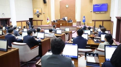 충청권 광역의회 원구성 마무리, 민주당 독식 속 협치와 반발 교차