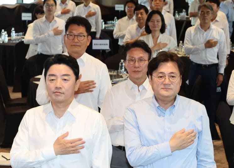 강훈식 "민주당, 대체불가 정당 돼 달라…대중 수요 잘 응답해야"