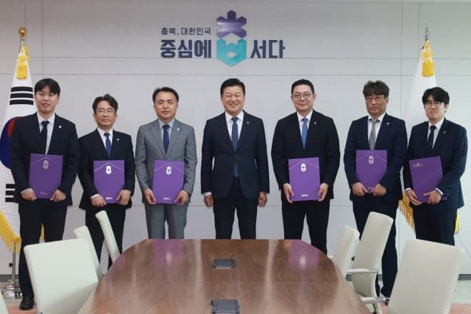 신용한 충북지사, 젊은 인재 6명 보좌진으로 임용 "도민과 소통"