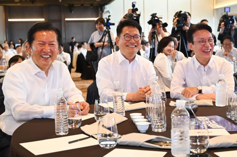 與, '李 국정과제 입법 속도전' 결의... 당권 주자 3인방은 신경전
