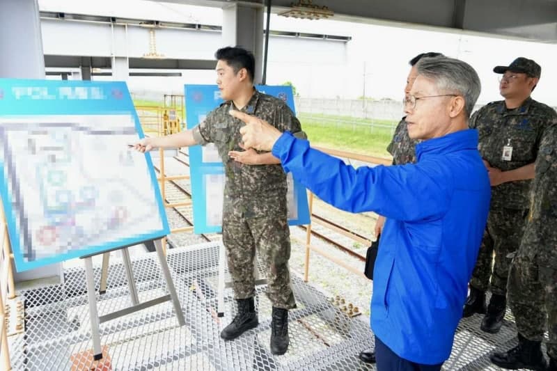 민형배, 반도체 메가프로젝트 현장 점검…"군공항 이전하면 최적지"