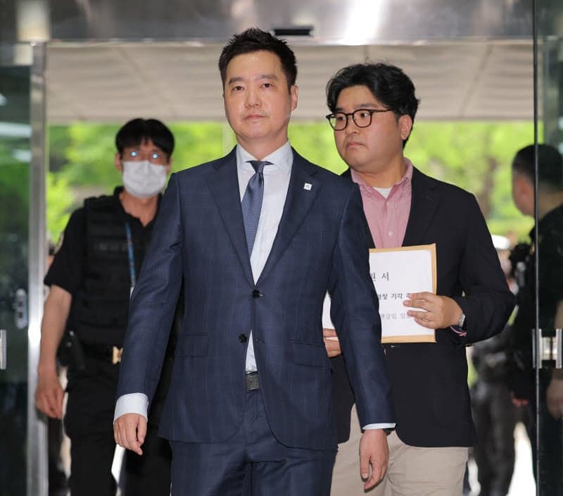 "터뜨려 줄게" 김세의, 김수현 '하체노출 유포·1800억 협박' 전말…재판행