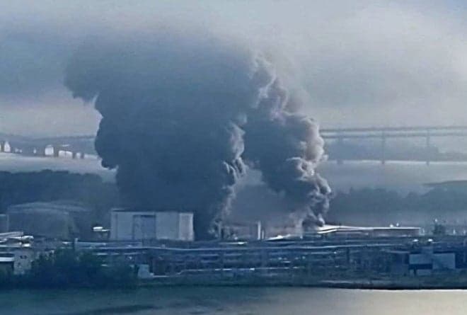 우크라, 850km 떨어진 러 심장부 에너지시설 타격…푸틴 고향 상트페테르부르크 석유터미널 공격으로 러시아 전역 연료난 심화