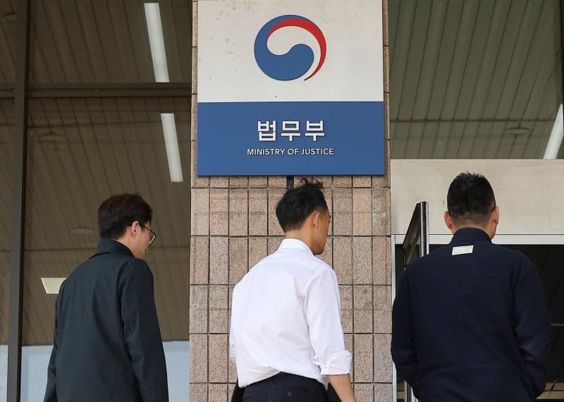 외국인 인권침해 '1345콜센터 1번' 신설 한 달, 신고 6배 급증