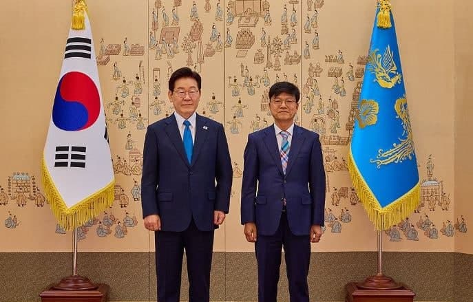 이병태, 靑 경고에도 '5.18 성역화' 발언 고수…사퇴론 확산