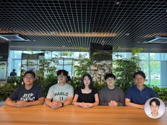 “유리도 보고 미래도 읽는다”…KAIST, 사진 한 장으로 길 찾는 ‘피지컬 AI’ 핵심기술 개발