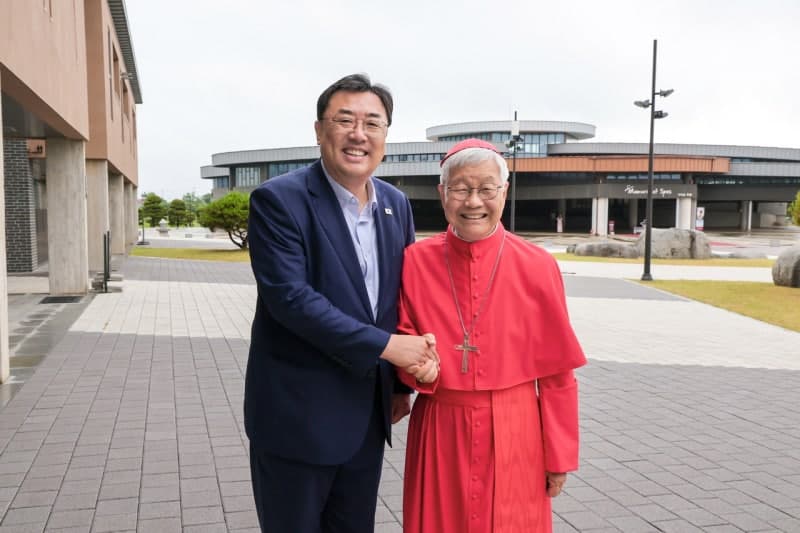 김기재 당진시장, 유흥식 추기경에 "2027년 세계청년대회" 교황 솔뫼성지 방문 요청