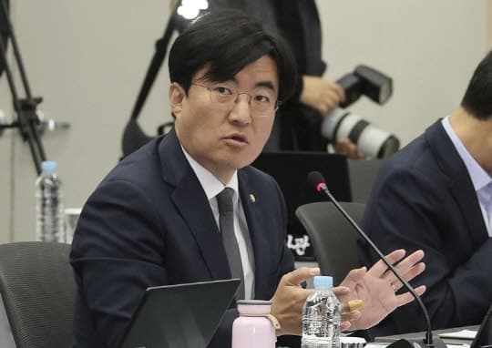 정통망법 시행, '입틀막법' 논란…표현의 자유 위축 우려 확산