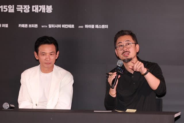 나홍진 감독 '호프', 나의 일상이 누군가에겐 '우주의 비극'…철학 품은 크리처물
