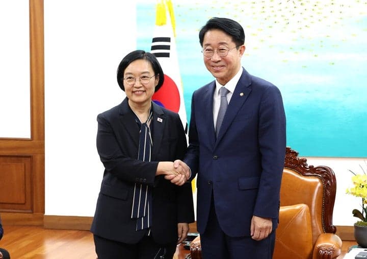 한 총리, 조 의장 만나 "메가프로젝트 속도감 있는 지원 중요" 강조