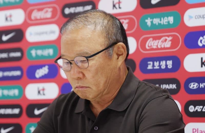 "기대 못미쳐 죄송" 박항서, 정몽규 집행부 중 유일하게 사퇴…태국 리그 감독 부임