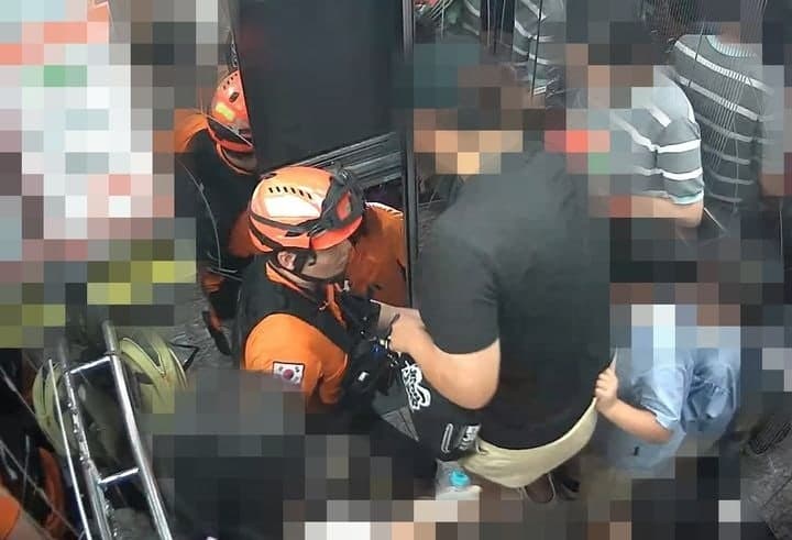 "무응답 신고 이상해"…엘베 갇힌 9명, 119 추적 끝에 구조
