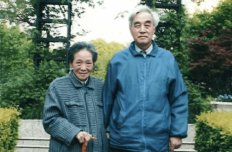 “4천원 도시락 나눠 먹던” 노부부, 455명 아픈 아이들에 11억 기부하고 세상 떠나