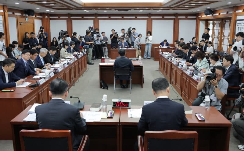 “올공 투표지 247만장 재검표·수개표 추진 적극 검토” 여야, 선거 34일만에 사실상 재검표 합의