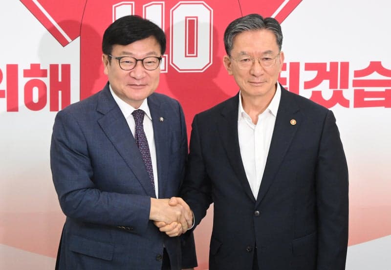 정점식, 정성호에 "檢 보완수사권 폐지, 與 전대 소재로만 다뤄" 쓴소리