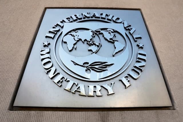 IMF, "반도체가 이끈다" 한국 성장률 2.6%로 대폭 상향…주요국 중 최대폭