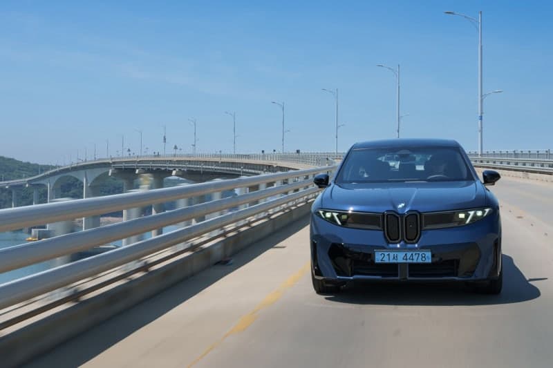 BMW파이낸셜, 창립 25주년 기념 iX3 구매자 250명에 '2회' 월 납입금 25만원 지원