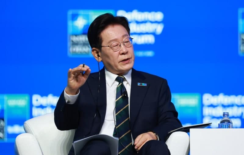 李대통령, 잠수함 고배 속 캐나다 총리와 회동…"협력 지속"