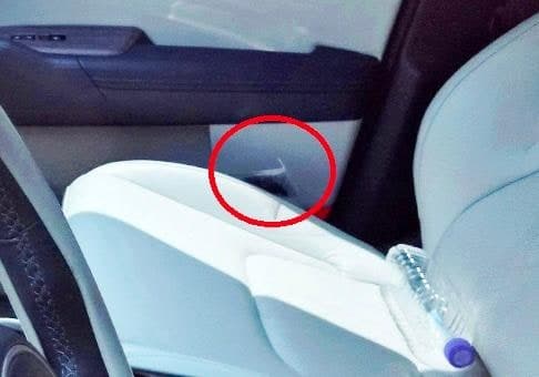 장윤기 차량서 사라진 '50㎝ 넘는 공업용 대형' 케이블타이…현직 경찰관 부친 집에서 나왔다