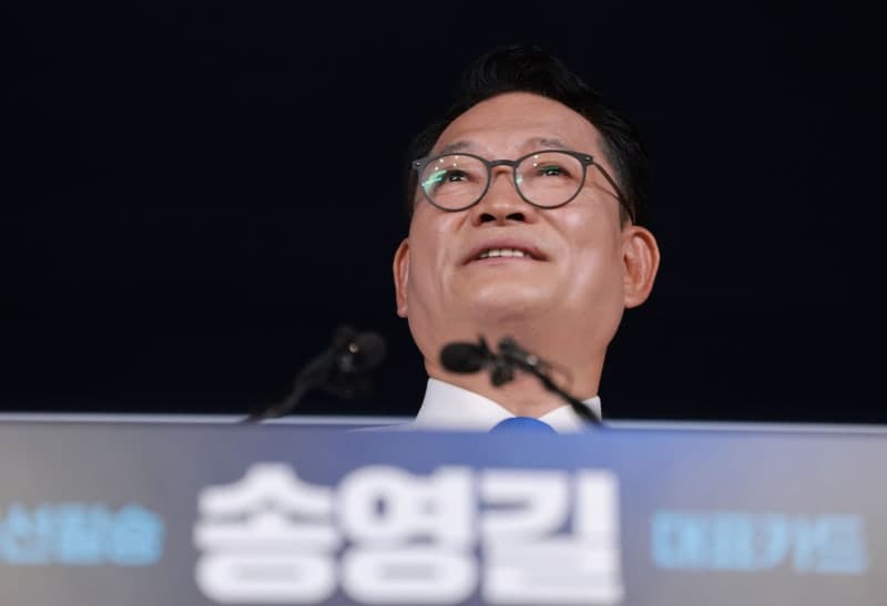 송영길, 당대표 출마 선언 "李 혼자 가시밭길 안돼…총선 필승카드는 송영길"