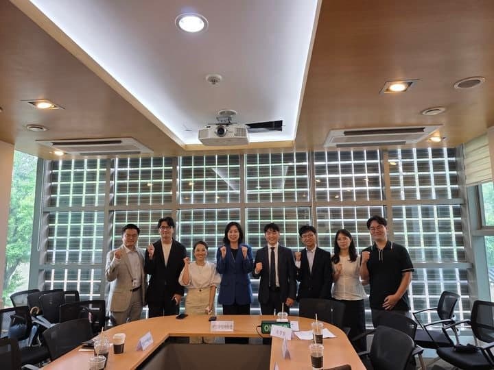 청와대-통일부, 북향민 청년 대화 "'지원' 넘어 '통합'으로 가야"…인식 개선 시급
