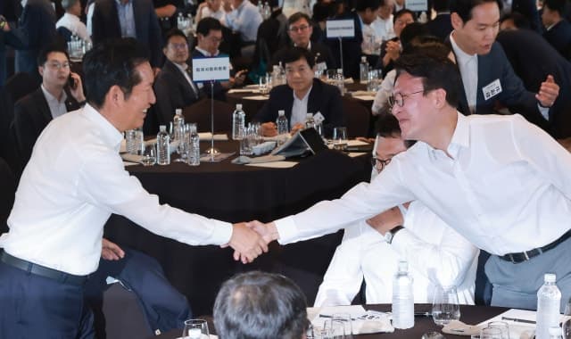 김민석 "국힘에 지지율 밀리는데 '내란세력'이라 욕만"…정청래 직격