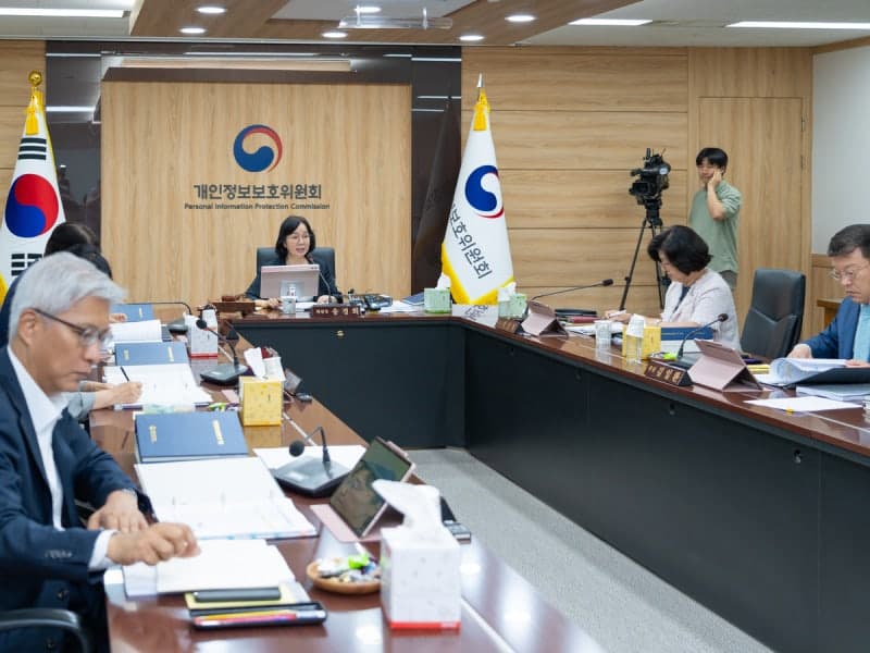 "서버 비밀번호 다 똑같았다"…130만명 정보 털린 락앤락, 과징금 5억