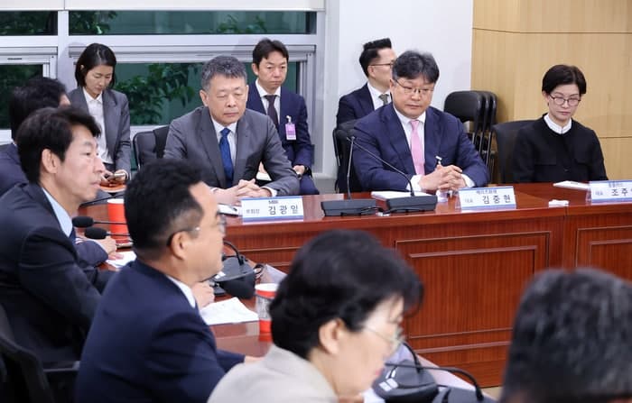 與 "홈플러스 긴급자금 1천억원 필요…MBK·메리츠 책임 다해야"
