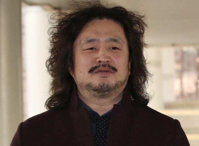 ‘가짜뉴스법’ 시행 첫날, 김어준 신고당해…“입법 취지에 정확히 일치”