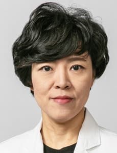 "여름엔 '이 과일' 자제하세요"…혈당 관리 중이라면 참외는 반 개만 드세요