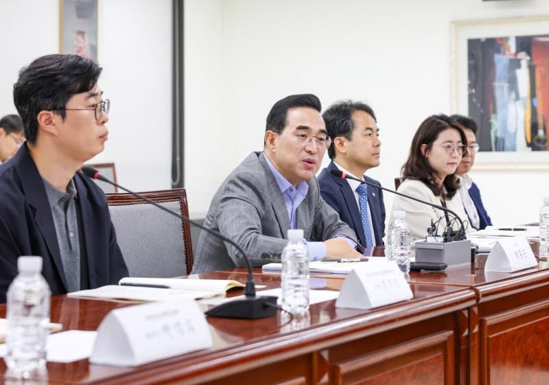 박홍근 "청년의 삶, 난해한 고차방정식…과감하게 투자할 골든타임"