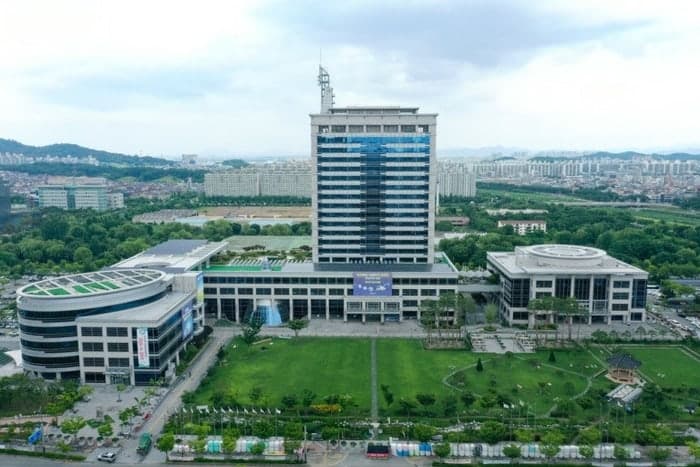 익산시, 반도체 소부장 특화단지 지정 총력전…기업과 '맞손'