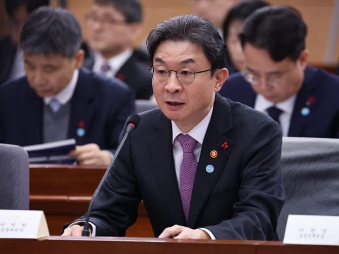 이억원 금융위원장, "AI 쓰려는 금융권, 망분리 전면 완화 속도낼 것"