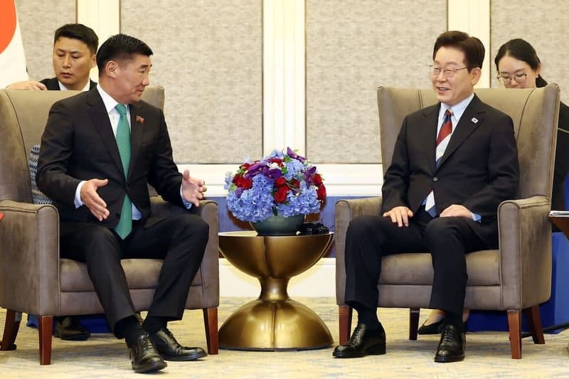 李대통령, 몽골 국회의장 접견…"한·몽관계 발전에 의회 역할 중요"