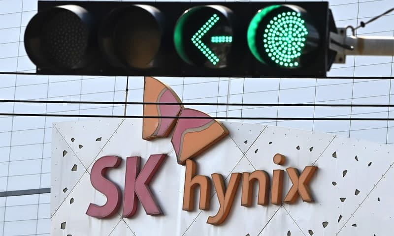 SK하이닉스, 美 나스닥 ADR 상장 '디데이'…'밸류 재평가' 시험대 오른다