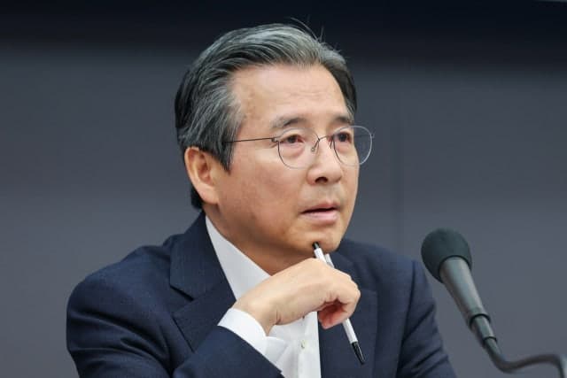 국힘 "환율 1500원·월세 난민이 성적표" 김용범 경제정책 실패 비판하며 사퇴 촉구
