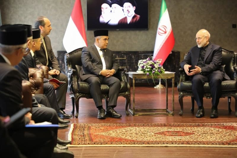 이란 협상단장 "미국과의 전쟁, 이란 항복으로 끝나지 않을 것"