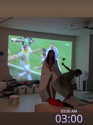 이동국 아내, 새벽 3시 '메시 골 환호' 소음 논란에 "부모인 제 책임" 사과