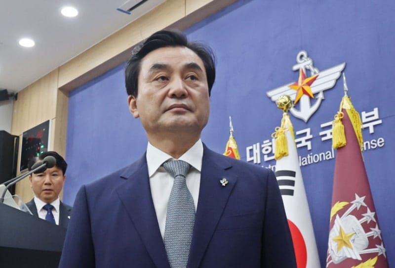 한동훈 "안규백, 병적기록부에 탈영보다 더 무시무시한 내용 있나"