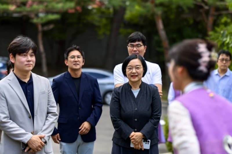 한성숙 총리, 삼청동 공관서 첫 열린 브런치…"AI는 행정서비스의 수단" 강조