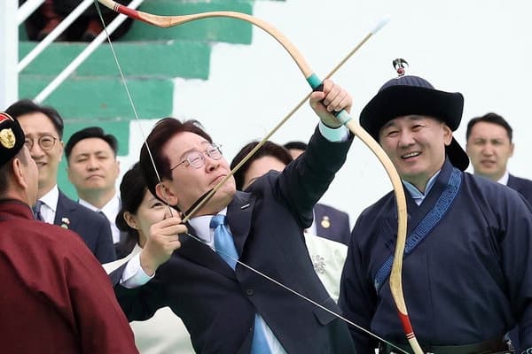이 대통령, 나토·몽골 순방 마치고 귀국…"방산·자원 협력 성과"