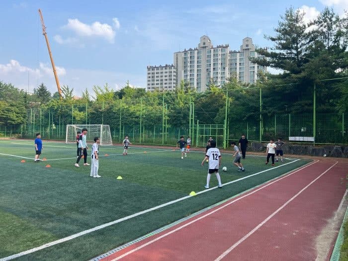"축구 꿈나무 모여라" 동작구, 초등생 30명 선착순 무료 축구교실 참가자 모집
