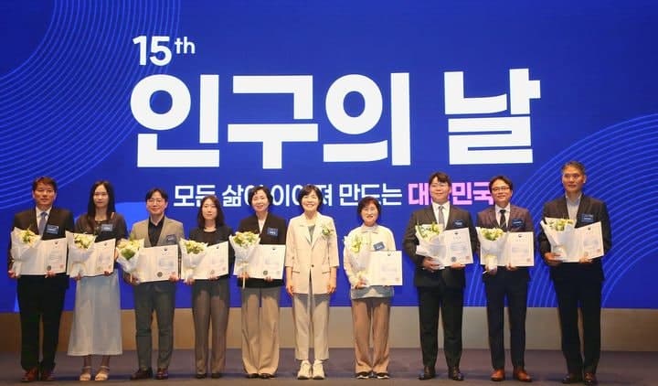 “어르신께 매일 묻는 안부가 안전망”… hy 프레시 매니저, 3년 연속 복지부 장관 표창