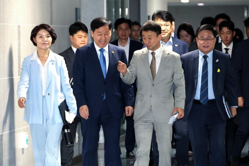 靑, 오늘 국가재정전략회의…李 "반도체 추가세수, 미래대응 위한 전략적 투자재원으로 활용"